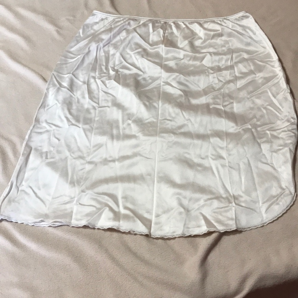 Half slip